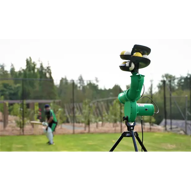 Paceman 176XT Cricket Bowling Machine Auto Feeder Bowling Speeds up to